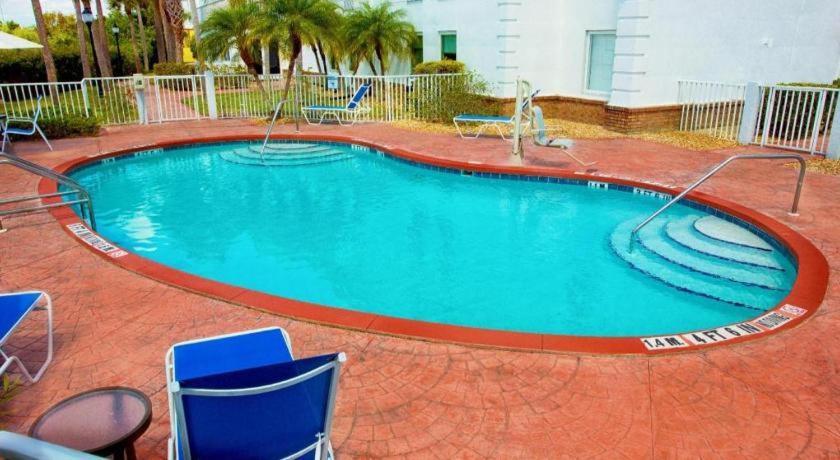 Holiday Inn Express Hotel & Suites Port Charlotte Luaran gambar