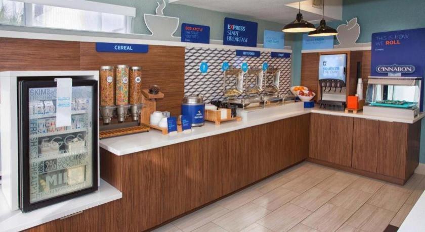 Holiday Inn Express Hotel & Suites Port Charlotte Luaran gambar