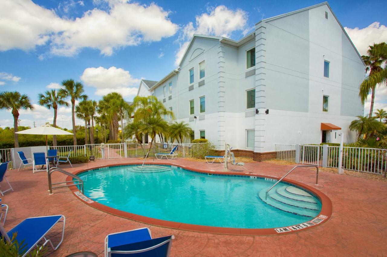 Holiday Inn Express Hotel & Suites Port Charlotte Luaran gambar